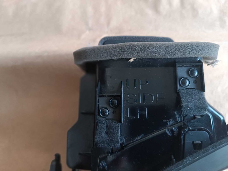 Kratka nawiewu NISSAN X-TRAIL T32 - Lewa