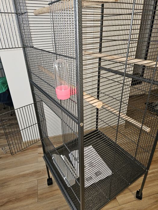 Duża klatka dla papug 146cm na kółkach