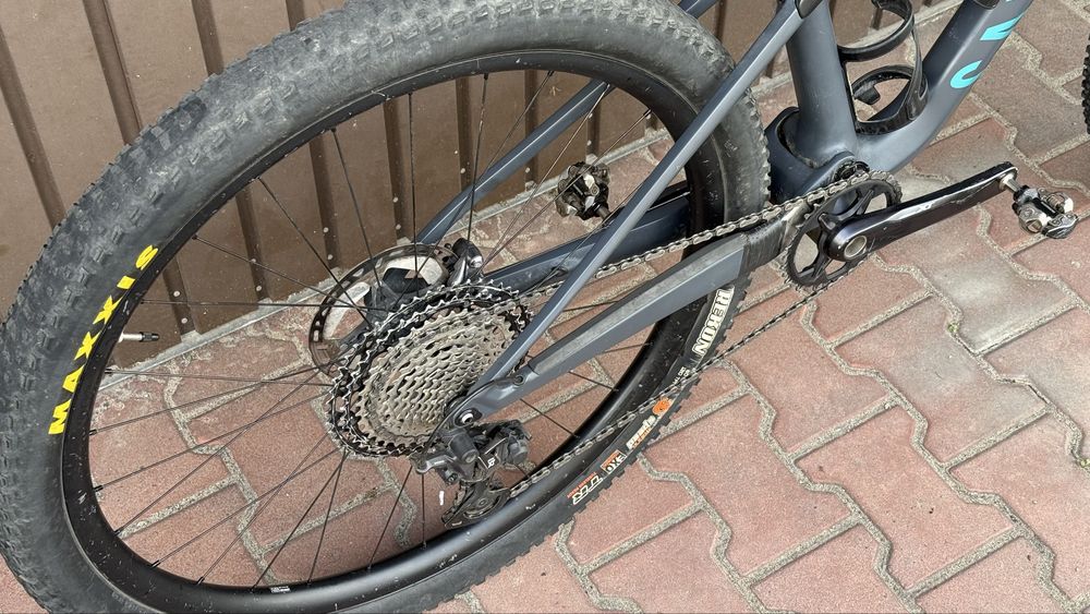 Canyon Luxtrail CF8 rozmiar L