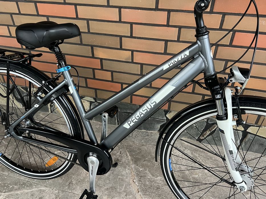 Велосипед з Німеччини Pegasus Piazza 28