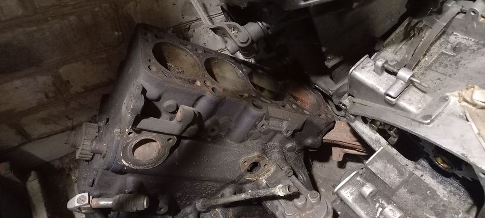 Запчасти Audi 100 C3