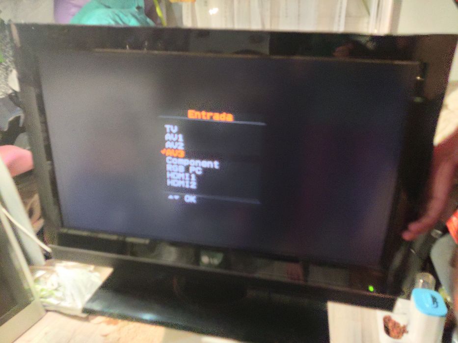 LG 32” LCD TV – Excelente estado