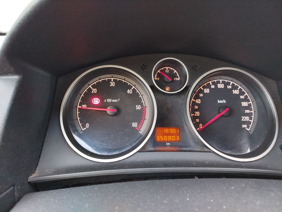 Opel Astra h 17cdti