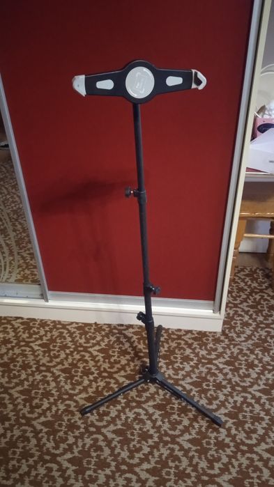 Підставка для планшета