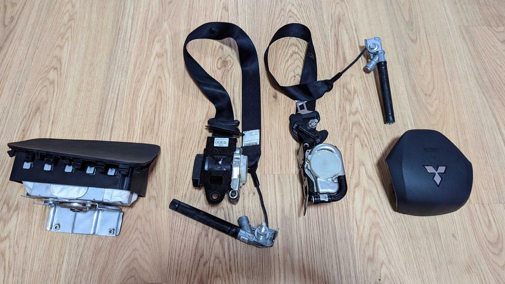 Conjunto Kit Airbags Tablier Mitsubishi Space Star Volante Cintos