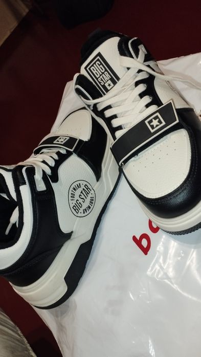 Продам кросівки зимові, чоловічі 40-го розміру