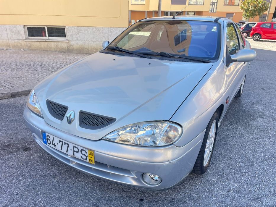 Renault Megane Coupé 1.4i Ano 2000/06