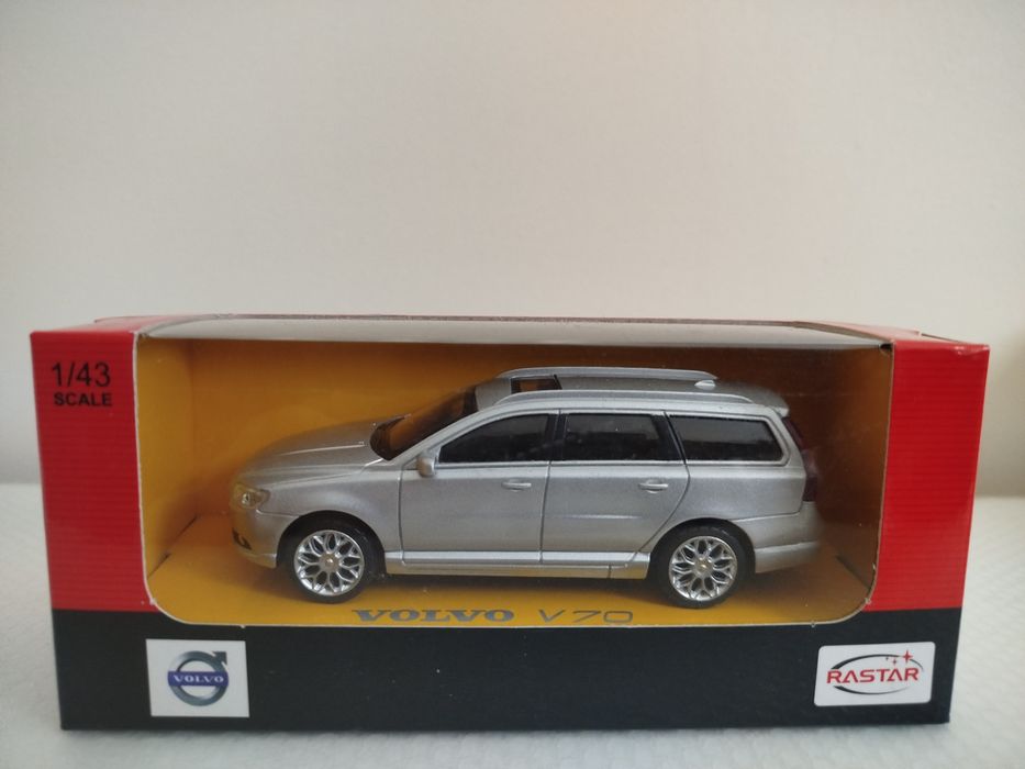 Miniatura Volvo V70 Nova 1/43
