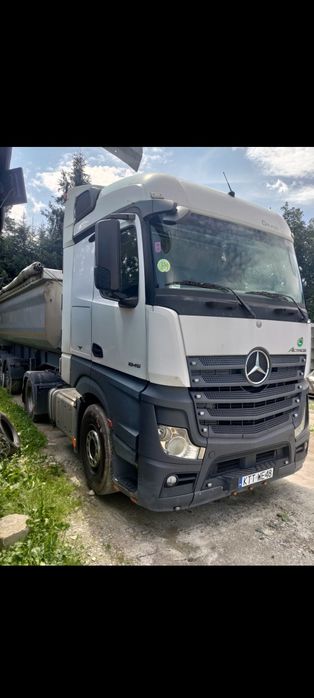 Mercedes-benz MP4  2014r