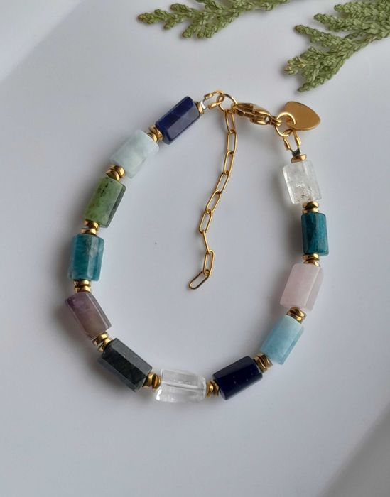 Pozłacana bransoletka z naturalnych kamieni mix.