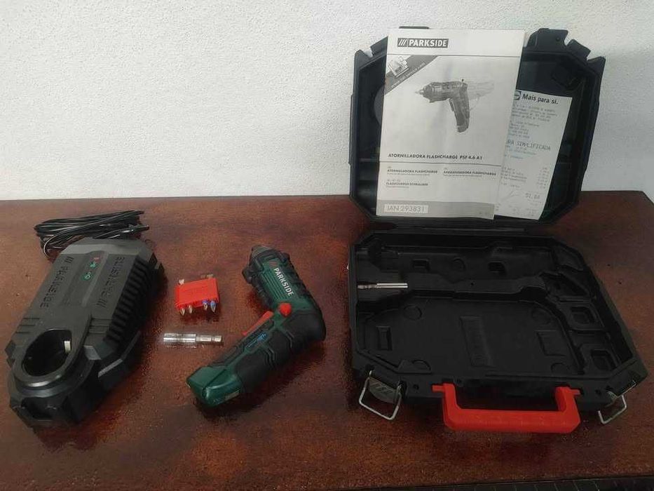 Aparafusadora Parkside (bateria danificada)