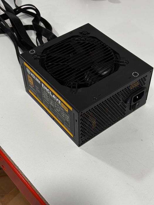 Fonte de Alimentação Kolink Enclave 700W 80 Plus Gold – Full Modular