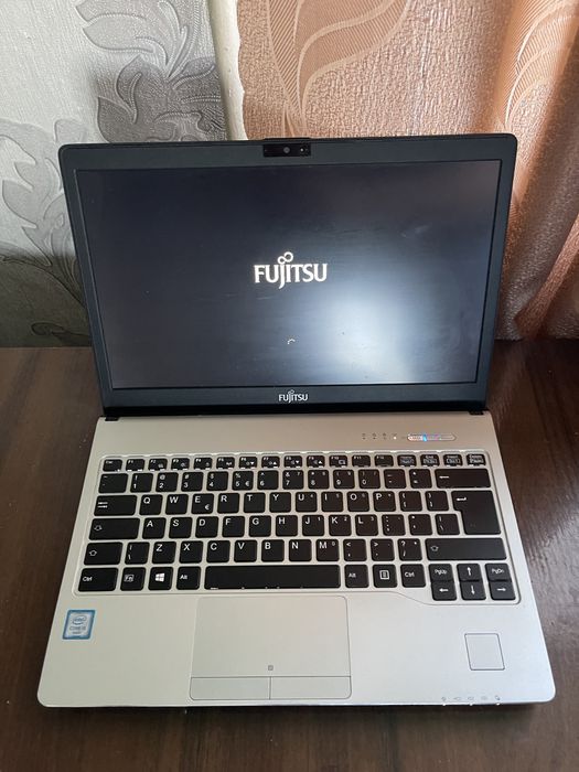 Ігровий ноутбук і5-6200 ddr4 в гарному стані