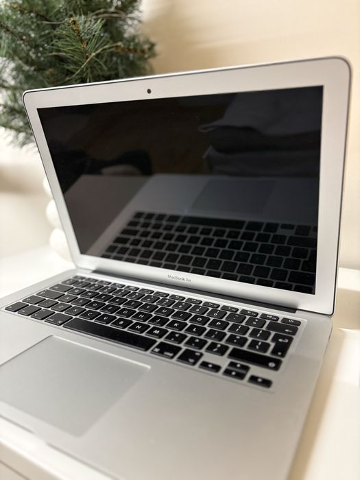 Macbook Air 13 cali stan idelany