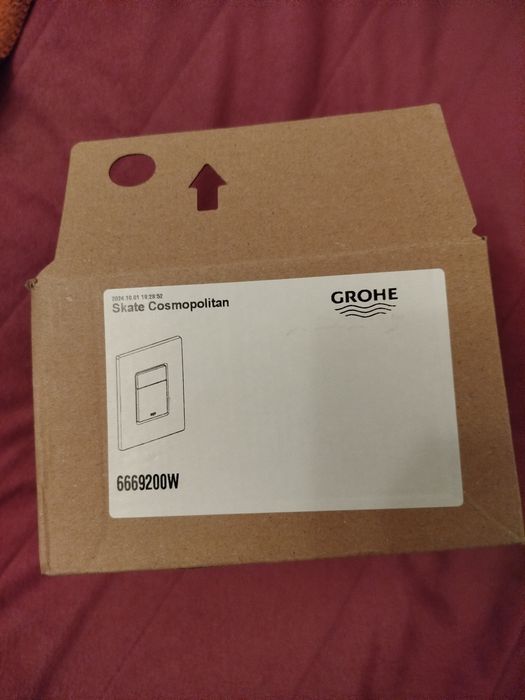Przycisk GROHE srebrny