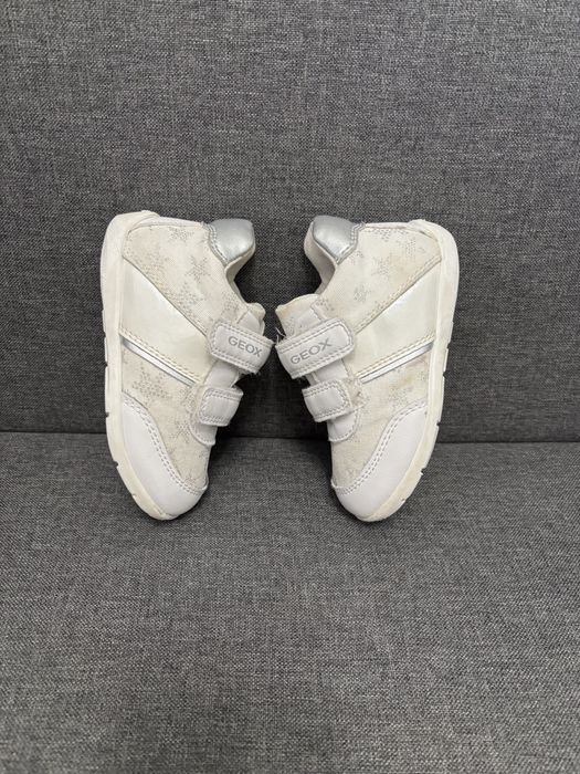 Дитячі кросівки для дівчинки Geox р.22, уст.14см, стопа 12-13,5см білі