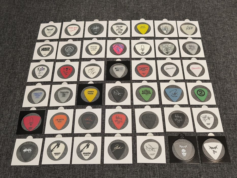 Медиаторы Slayer, Metallica, Korn, Black Sabbath, Judas Priest, Sodom.