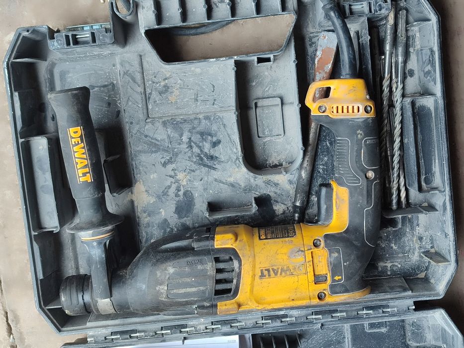 Перфератор DeWalt D25133 -QS