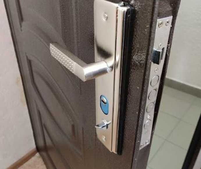 БЫСТРЫЙ ВЫЕЗД Вскрытие замков. Замена замков. Вскрытие авто