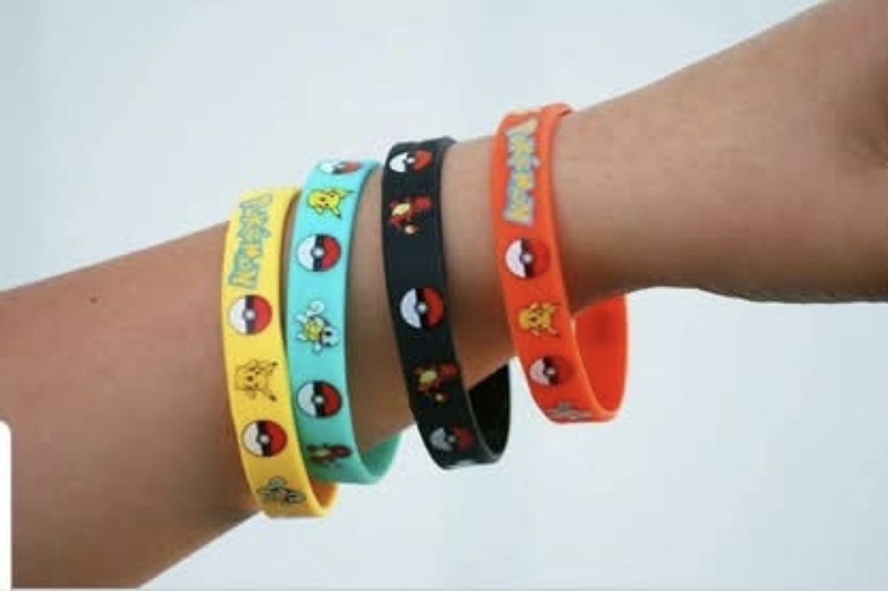 20 pcs Brindes de Festa Pulseiras Pokémon (Portes Incluídos)
