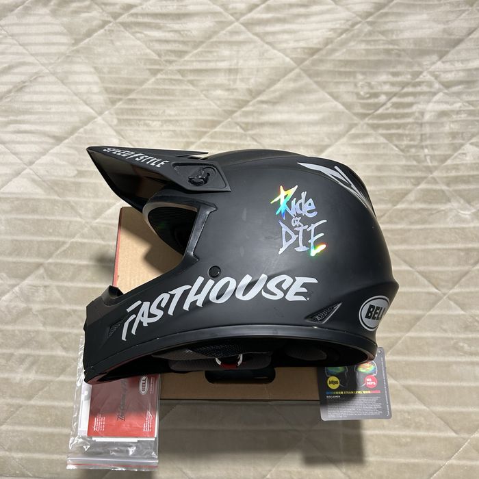 Capacete Bell x Fasthouse Tam.XL
