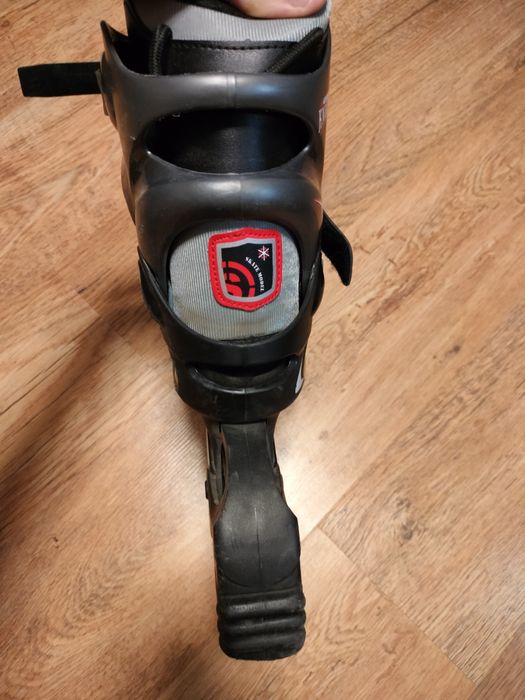 Łyżworolki Genesis Knockout producent Action.