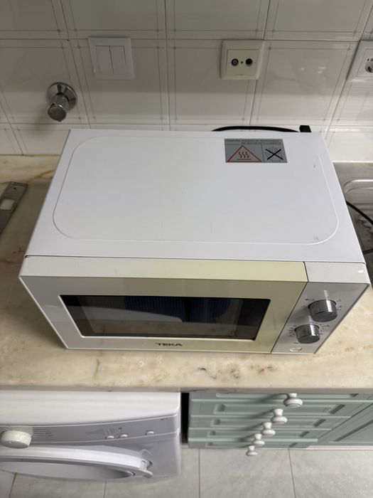 Microondas Teka MW 200G