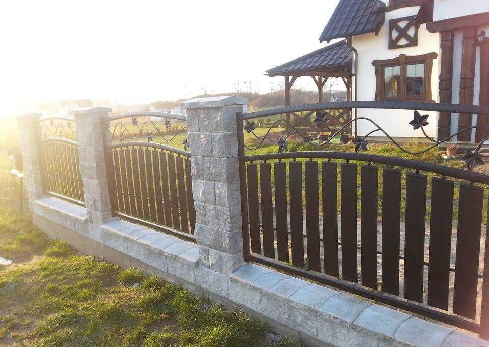 Brama wjazdowa wzór 1 sztachetki Nowoczesna panele proszkowo