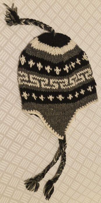 Gorro com fio de Lã (Novos)