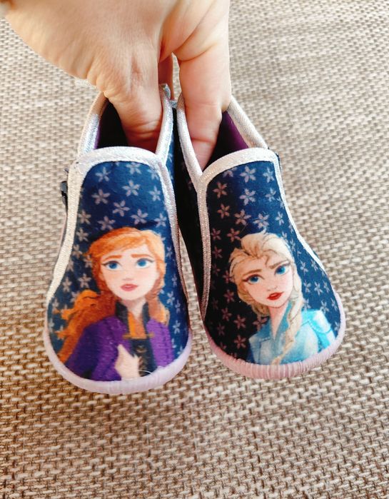 NOWE kapcie Kraina Lodu