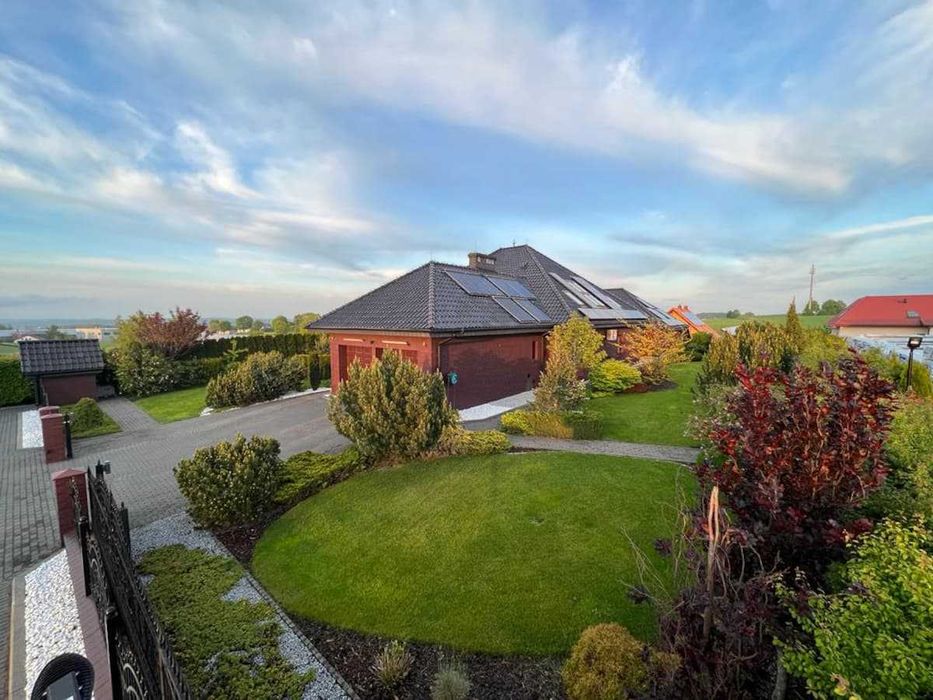 Domek na wakacje Premium Residence SPA & Garden – Glincz k. Gdańska / Gdyni / Sopotu. Z basenem, jacuzzi, boiskiem do piłki oraz kosza i wiele więcej!