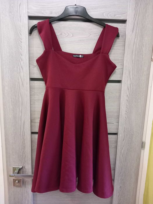 Urocza sukienka " BooHoo Night " , rozmiar UK 8 , EUR 36 / S