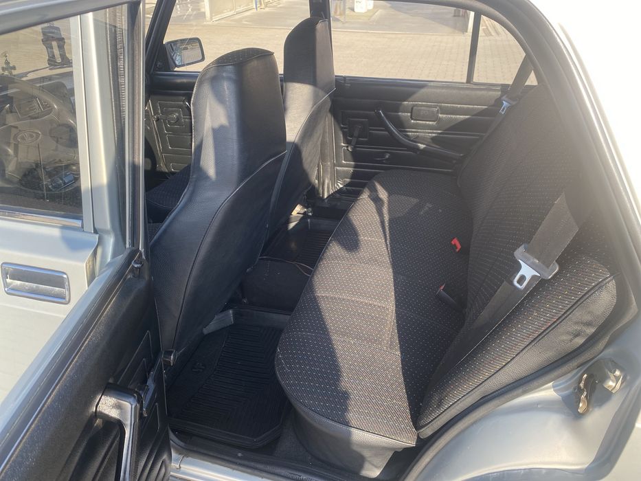 Автомобіль ВАЗ 2107
