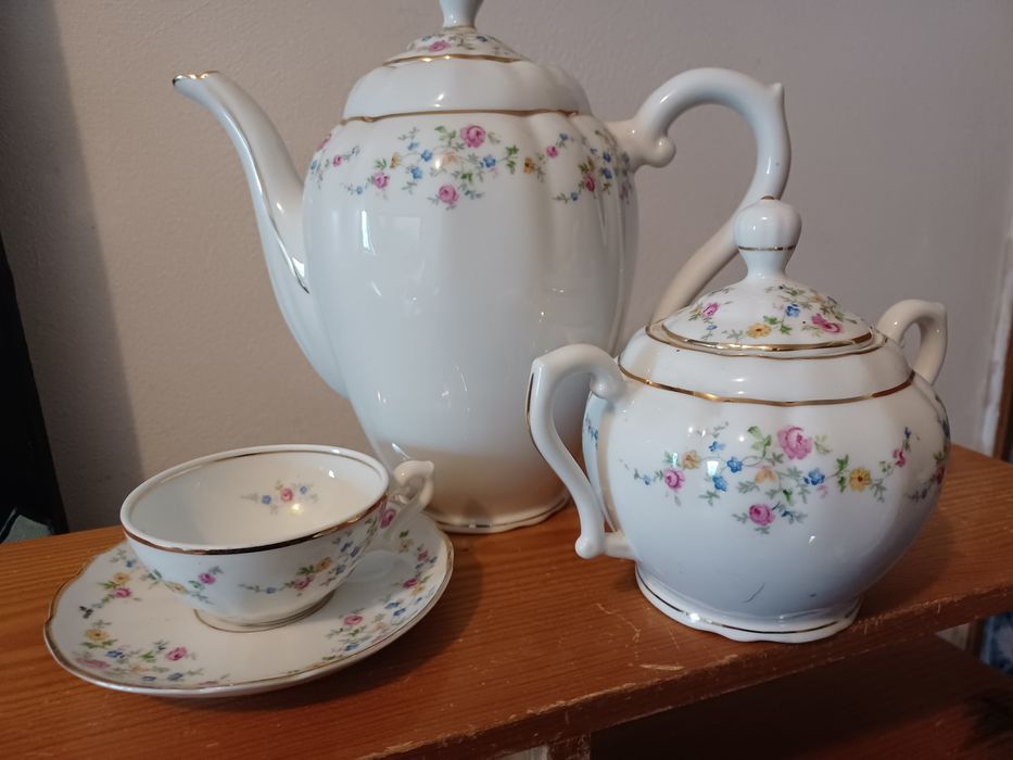 Serviço de café floral