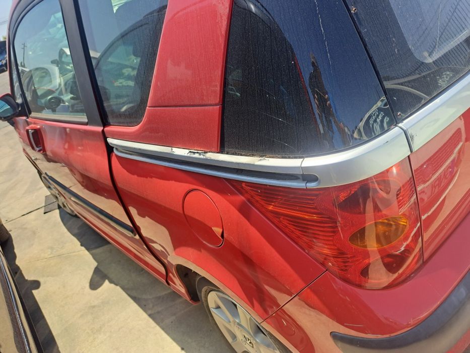 Peugeot 1007 Anos de 2005/2006/2007/2008 tampa mala/portas esq/Drt