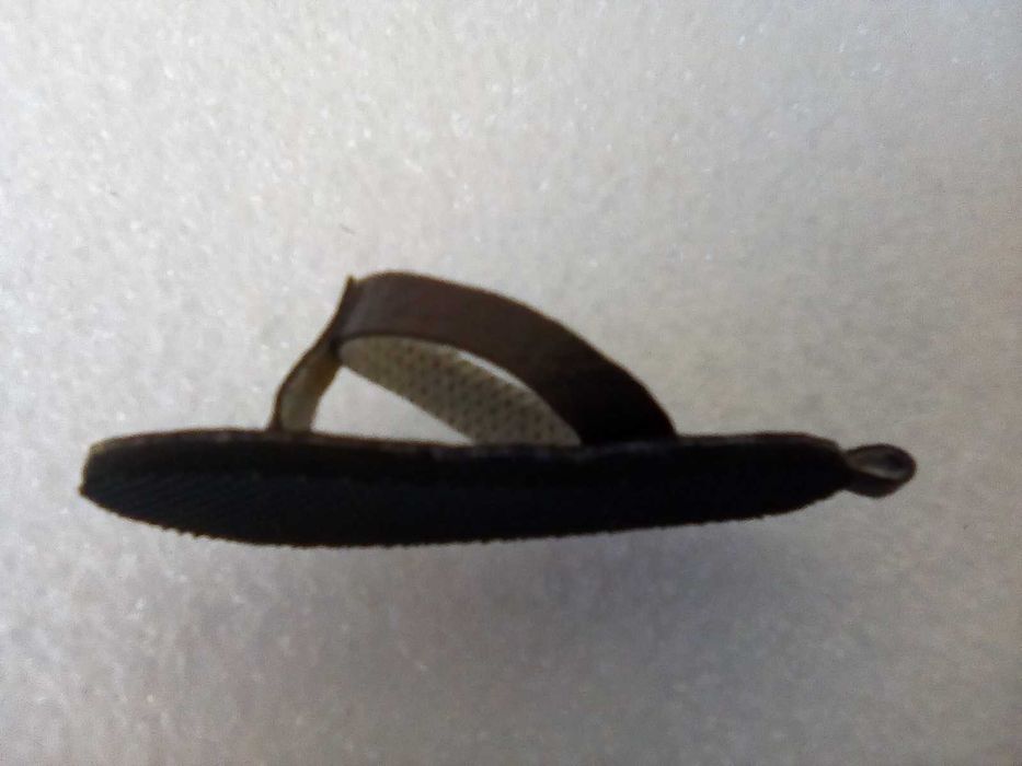 Porta chaves sandalia