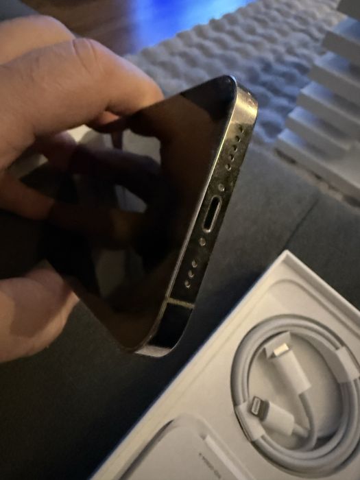 Iphon 15 pro i 14 pro