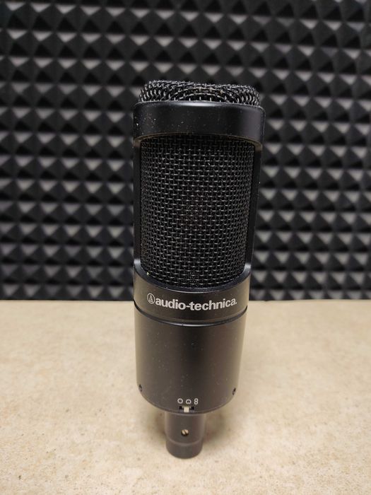 Студійний мікрофон Audio-Technica AT2050