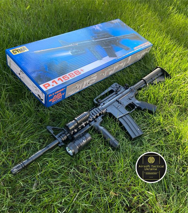 Іграшковий автомат M4 Cyma р1158 – з лазером і ліхтарем