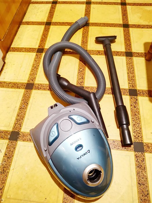 Пылесос Delfa DJC-607. 1400w