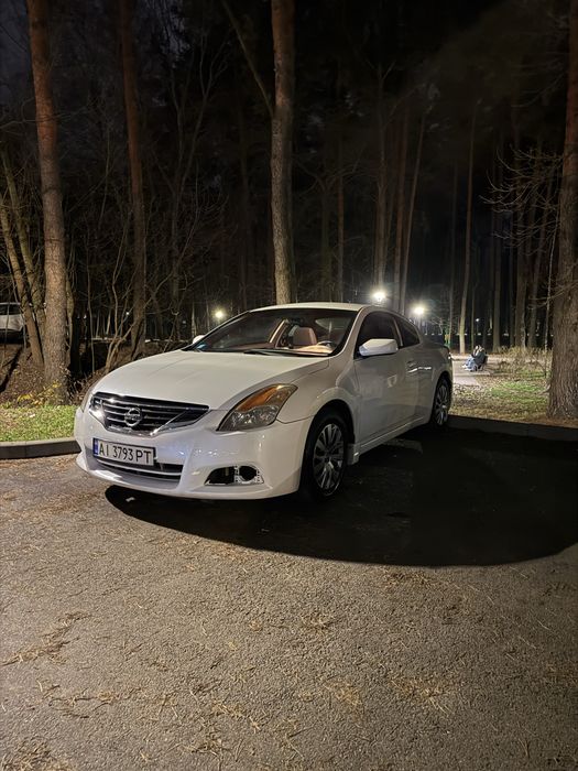 Nisan Altima 2.5 бензин купе можливий обмін