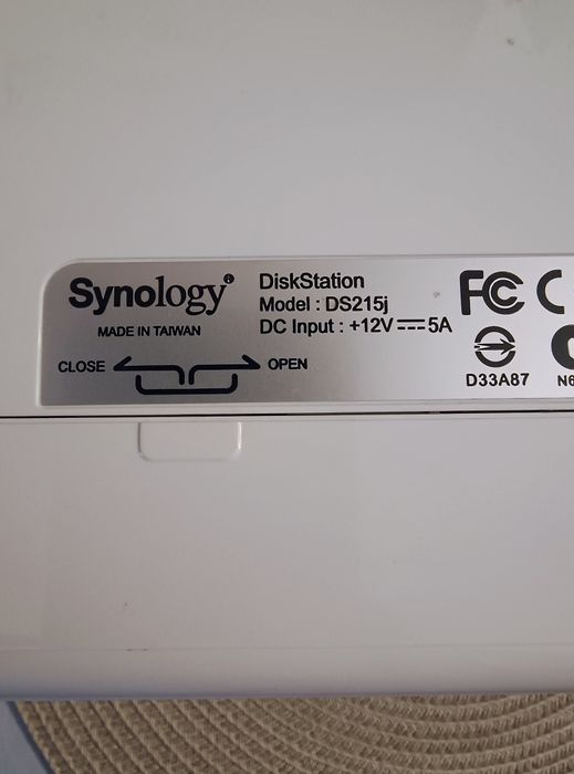 NAS Synology DS215j + 3TB WD RED NASware HDD
