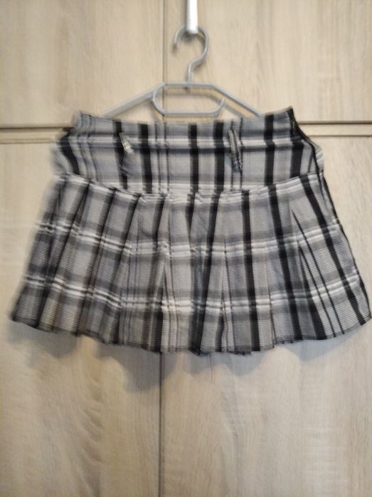 Spódniczka rozmiar 128-134
