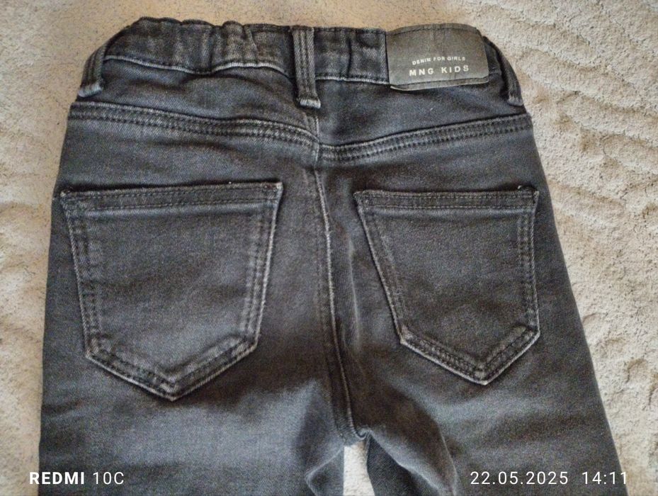 Продам джинси для дівчинки