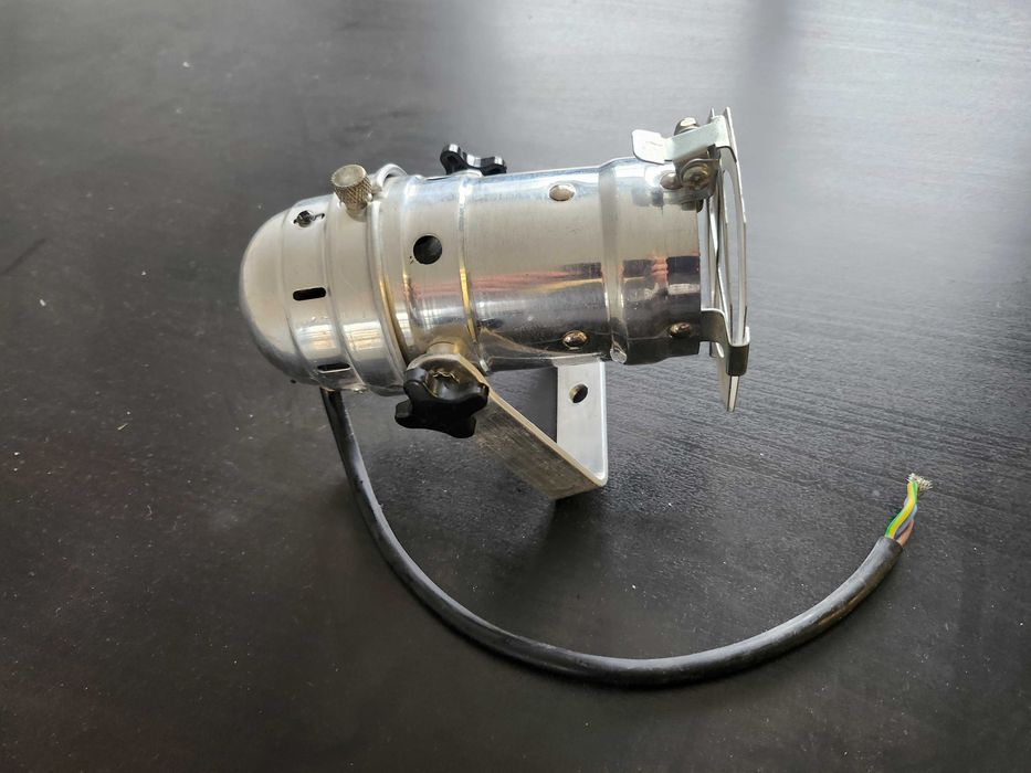 Oświetlenie i nagłośnienie klubowo/sceniczne