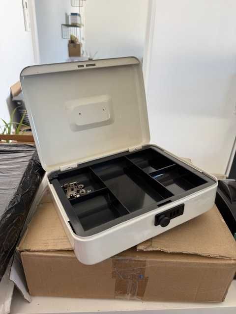 Jasnoszara KASETKA skrzynka skrytka 30cm przegródki przenośna