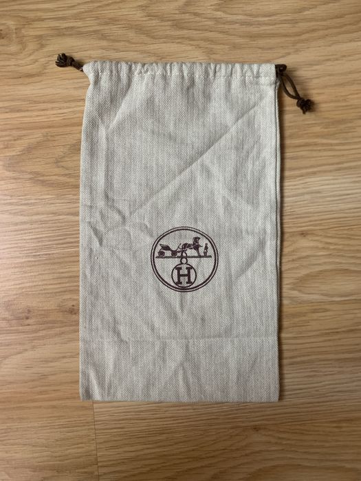 Пильник Hermes