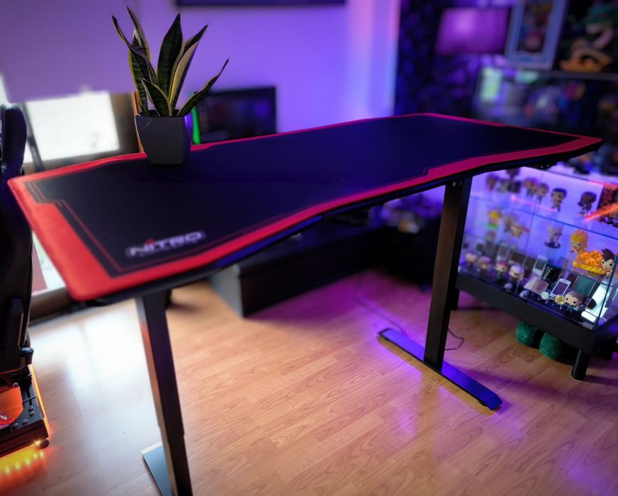 Secretária Gaming Nitro Elétrica