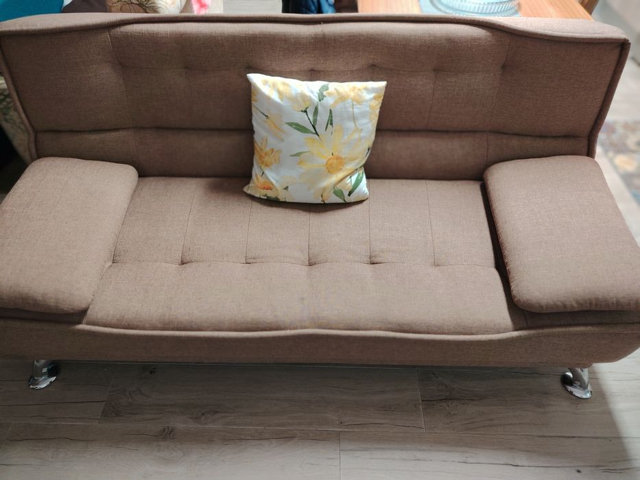 Sofá que faz de cama se necessario
