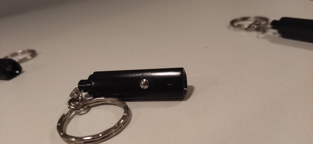 Металевий ліхтар фонарь брелок.